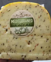 Mediterránea con tomate Olivas y Albahaca