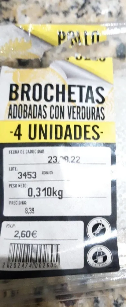 Brochetas de pollo adosadas con verduras