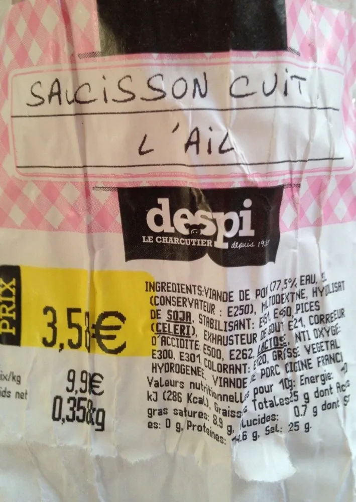 Saucisson cuit à l'ail
