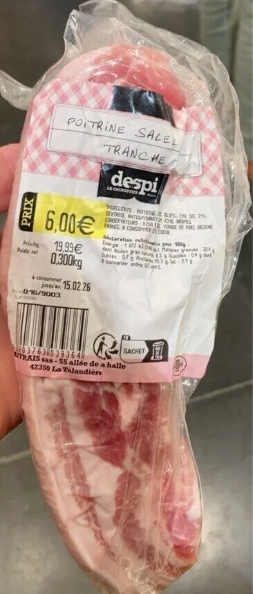 Poitrine salée en tranche
