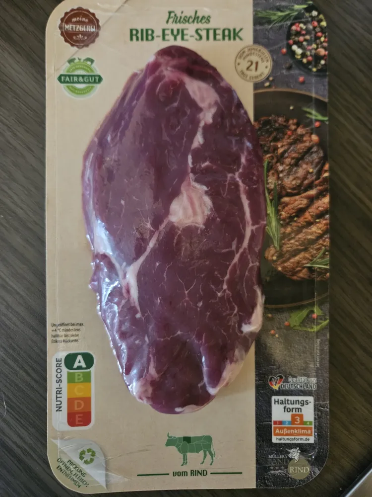 Frisches Rib Eye Steak