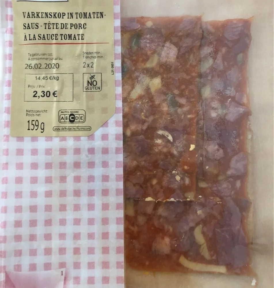 Tête de porc à la sauce tomate