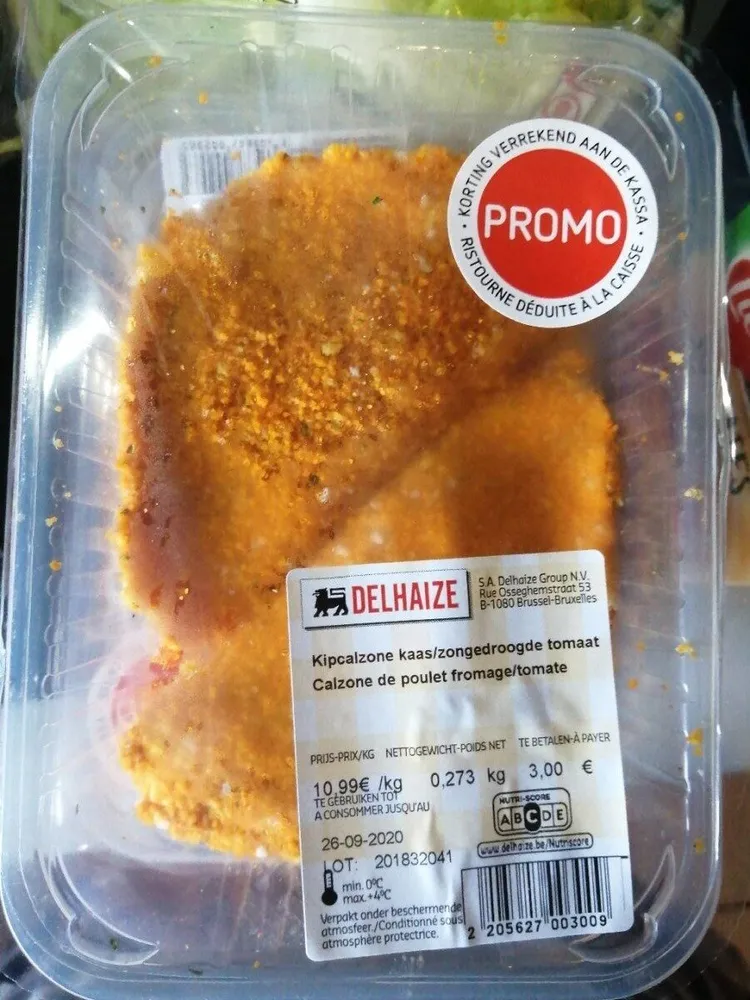 Calzone de poulet fromage / tomate