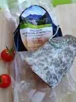 Saucisson Macvin et Noisettes