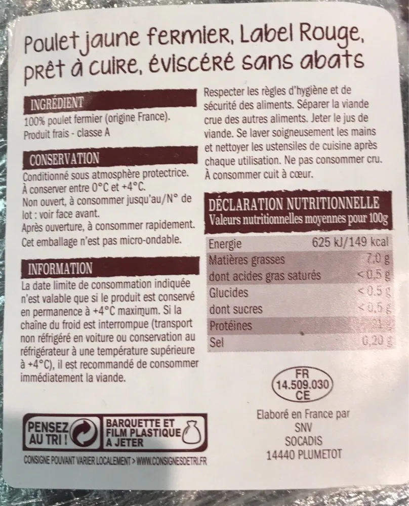 Poulet fermier eleve en plein air
