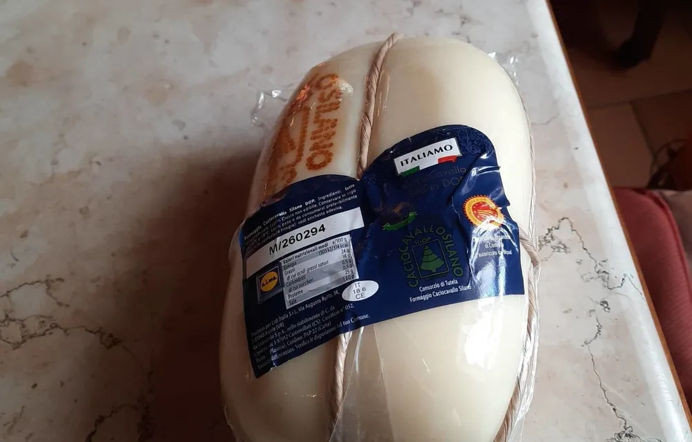 Caciocavallo silano dop