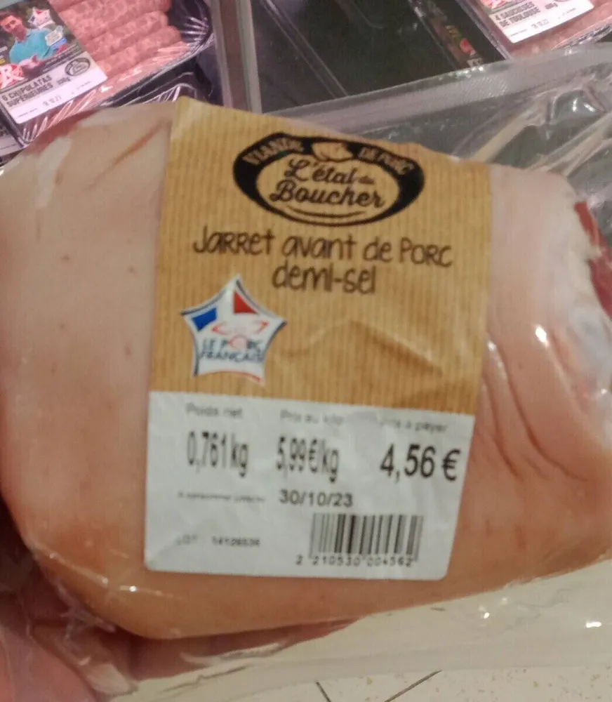 Jarret avant de porc demi sel