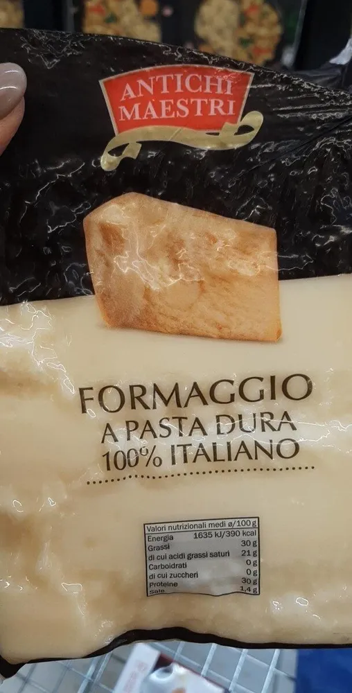 Formaggio a pasta dura