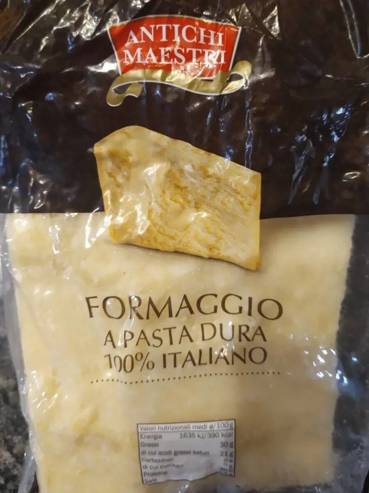 Formaggio a pasta dura