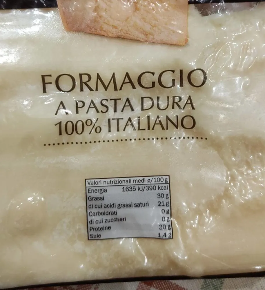 Formaggio a pasta dura
