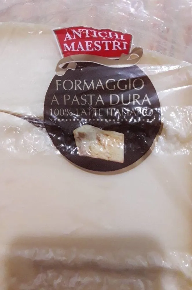Formaggio a pasta dura