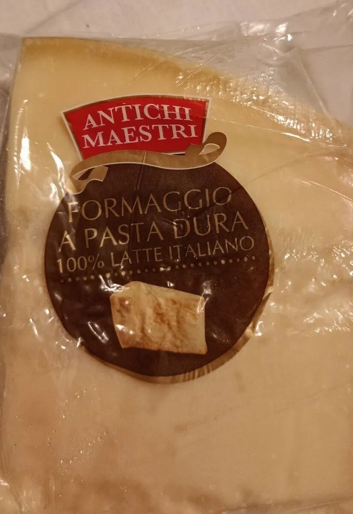 Formaggio a pasta dura