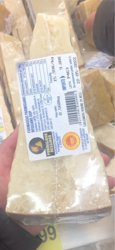 Formaggio parmigiano reggiano DOP