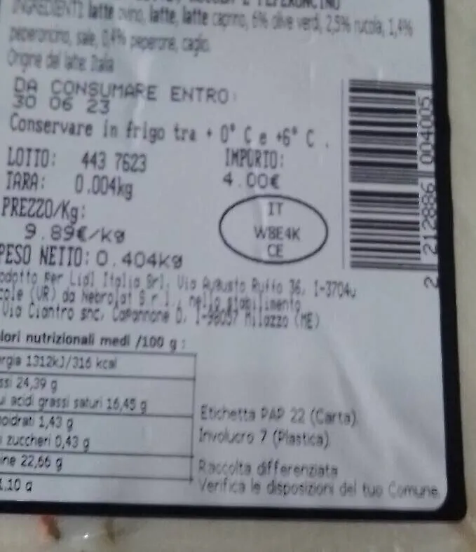 Pecorino formaggio canestrato primo sale