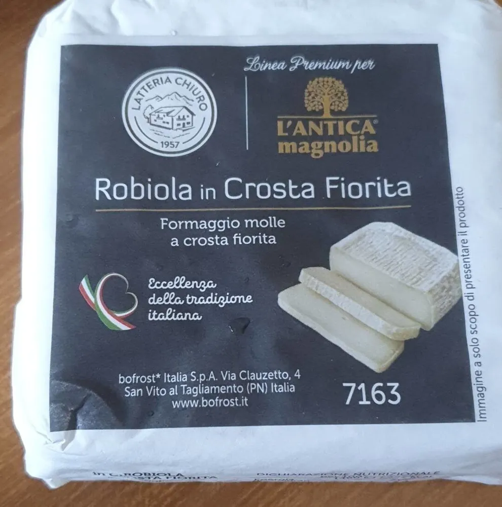 Robiola in crosta fiorita