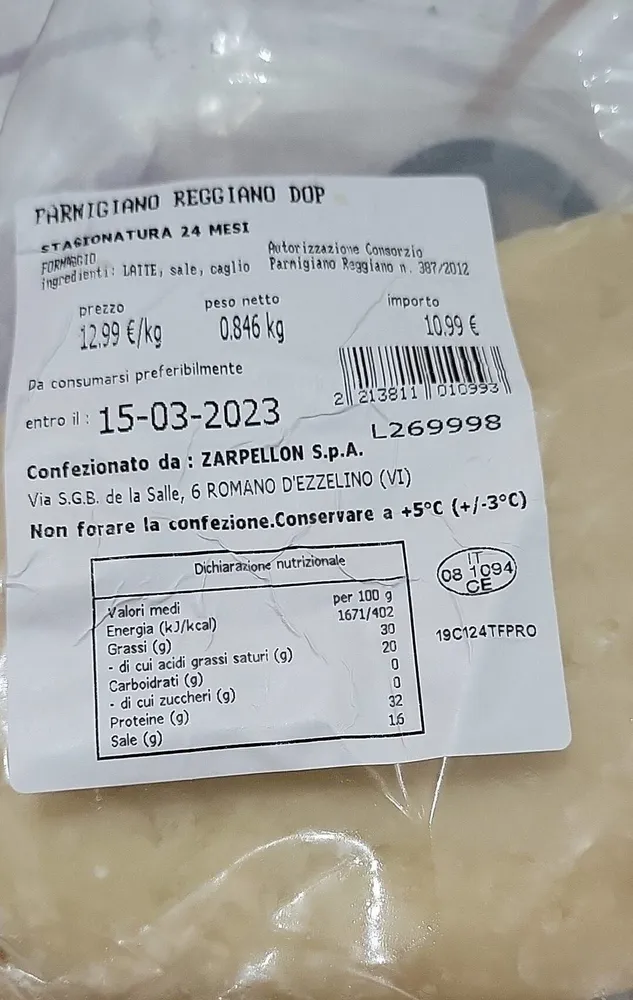 Parmigiano reggiano dop