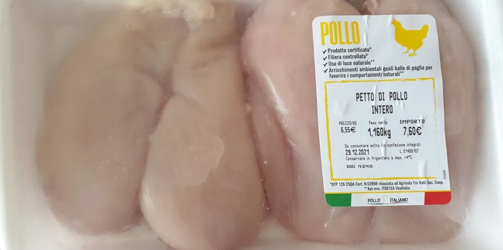 Petto di pollo intero