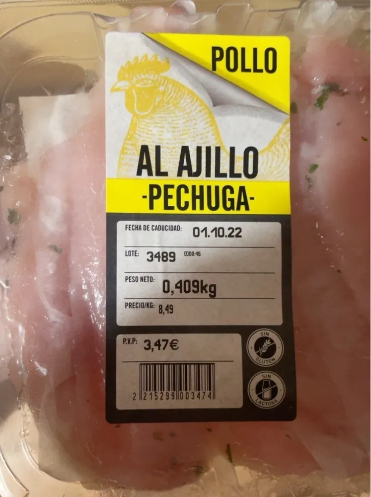 Pechuga de pollo adobada al ajillo