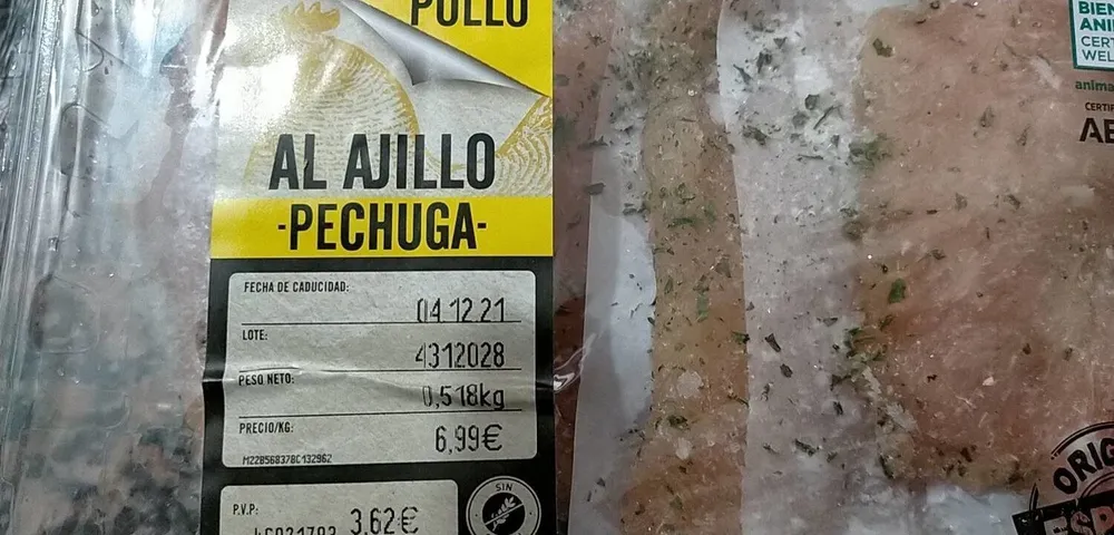 Pechuga de pollo al ajillo