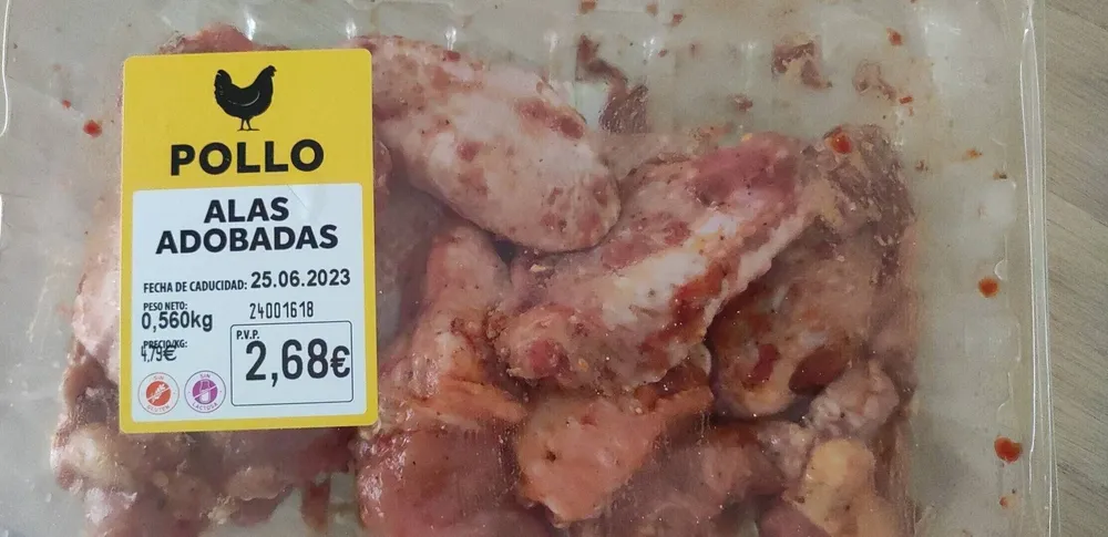 Alitas de pollo adobadas