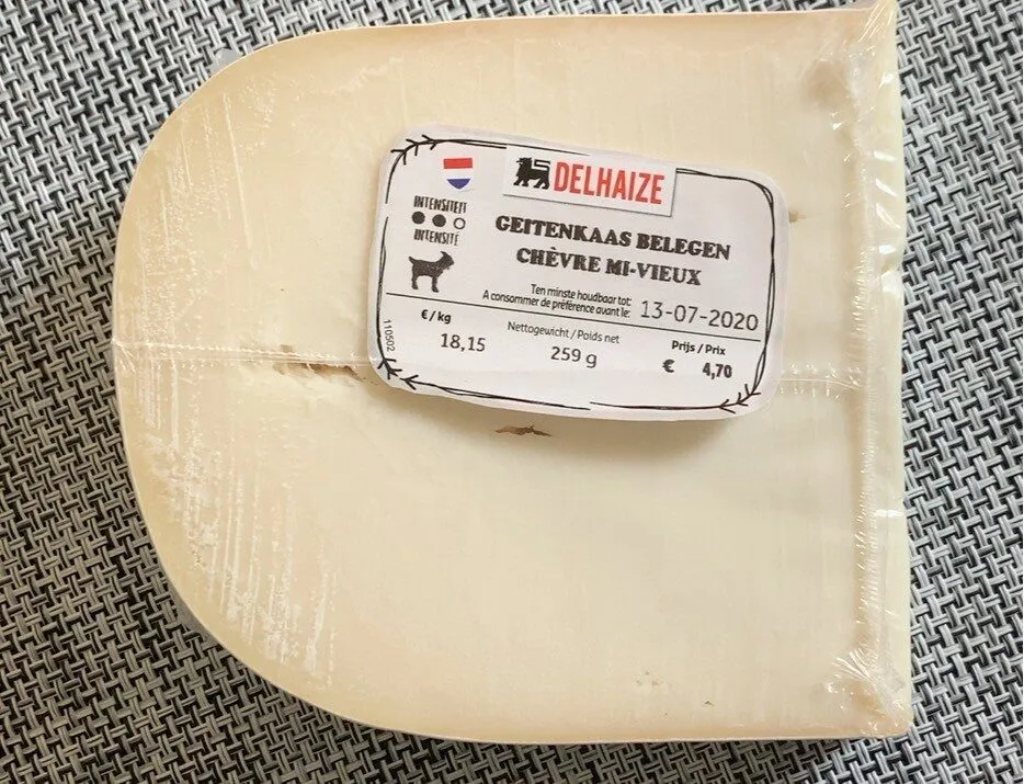 Chèvre mi-vieux