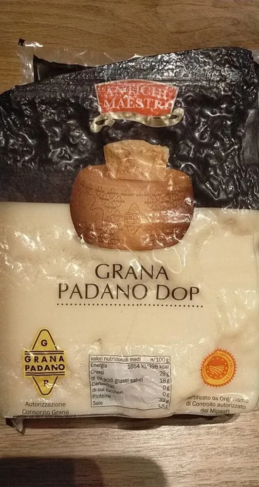 Formaggio grana padano doo