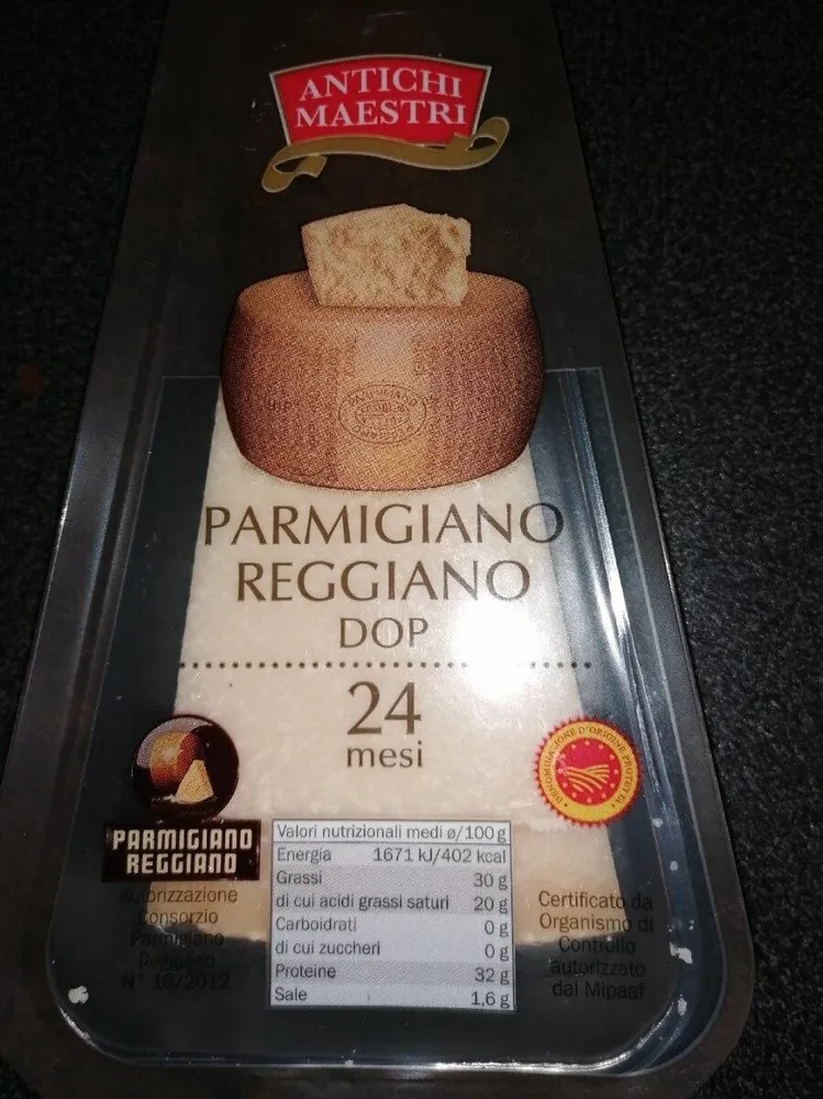 Parmigiano reggiano dop