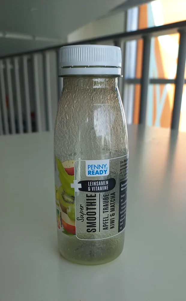 Super Smoothie Apfel, Traube, Kiwi, Matcha