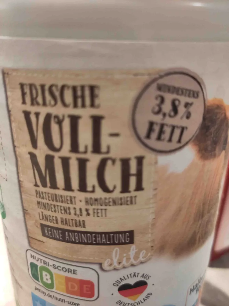 Frische Vollmilch