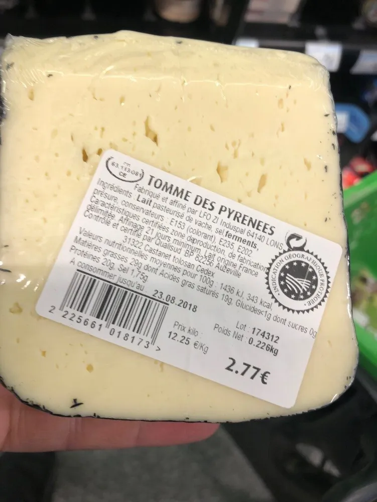 Tomme des pyrenees