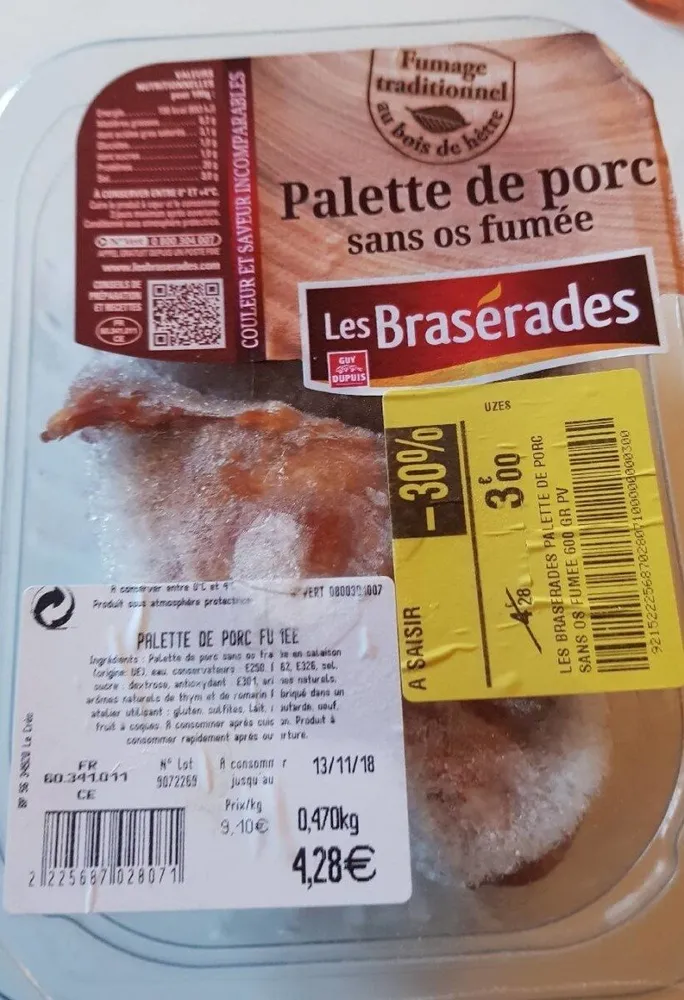 Palette de porc sans os fumée