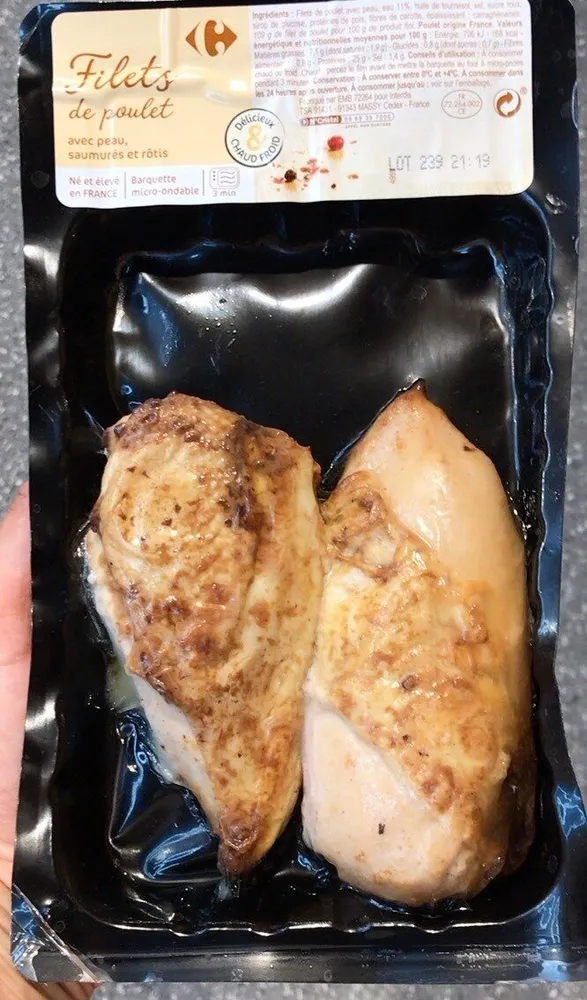 Filets de poulet avec peau saumurés et rotis
