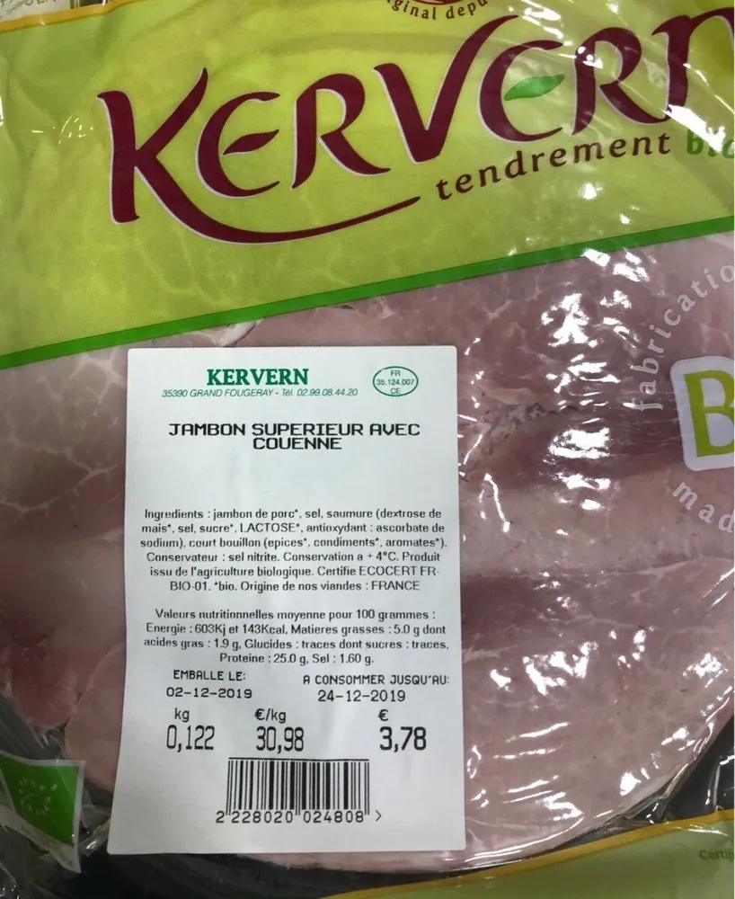 Jambon supérieur avec couenne