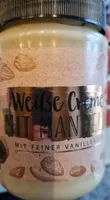 Weiße Creme mit Mamdeln