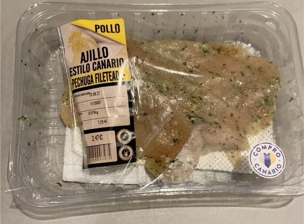 Pechuga fileteada ajillo