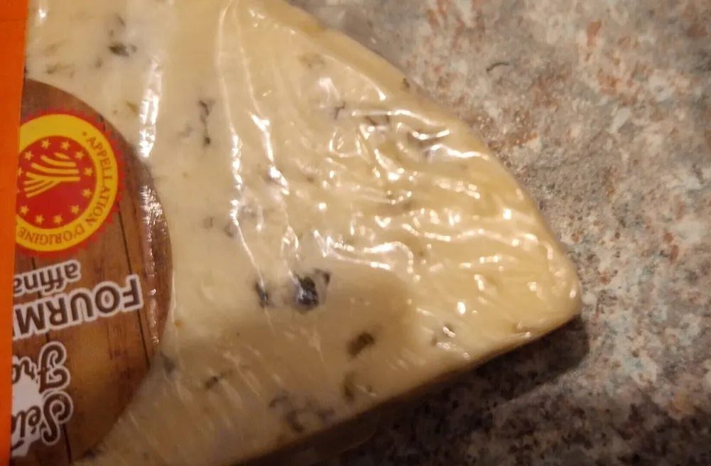 Fourme d'ambert aop