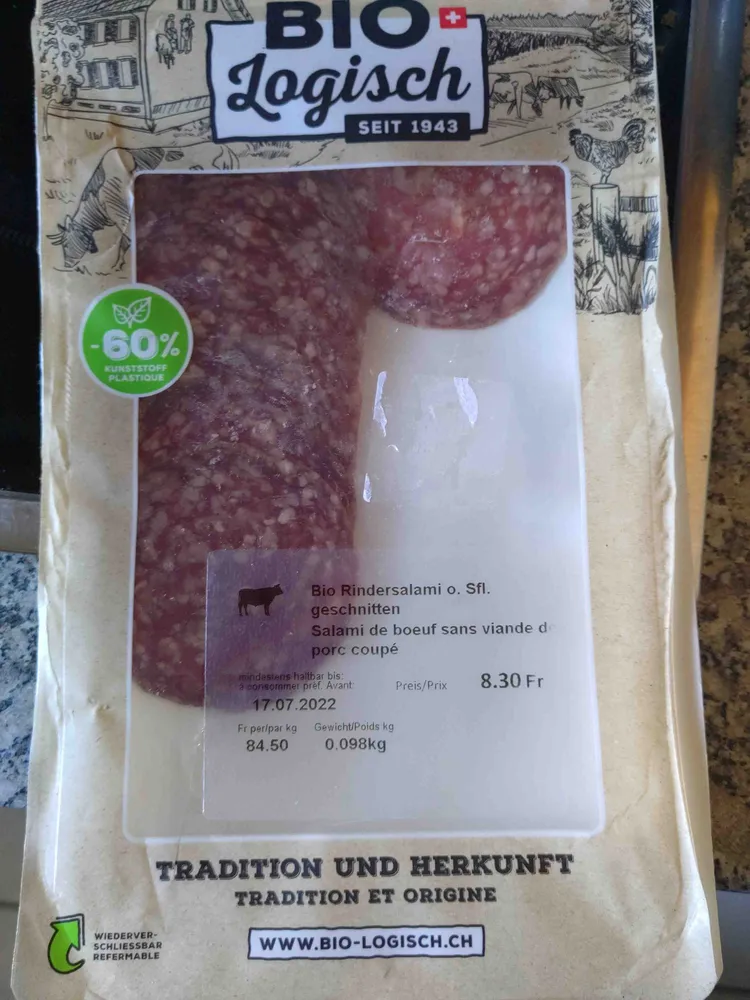Bio Rindersalami geschnitten