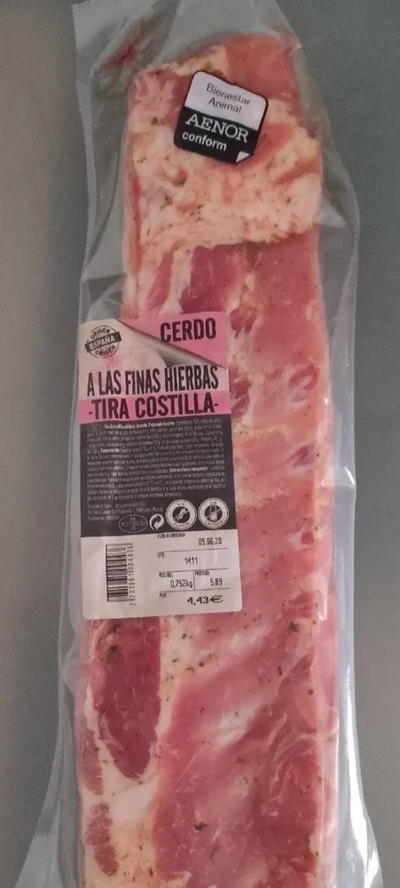 Cerdo a las finas hierbas tira de costilla
