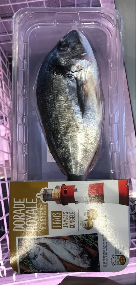 Dorade royale vidée