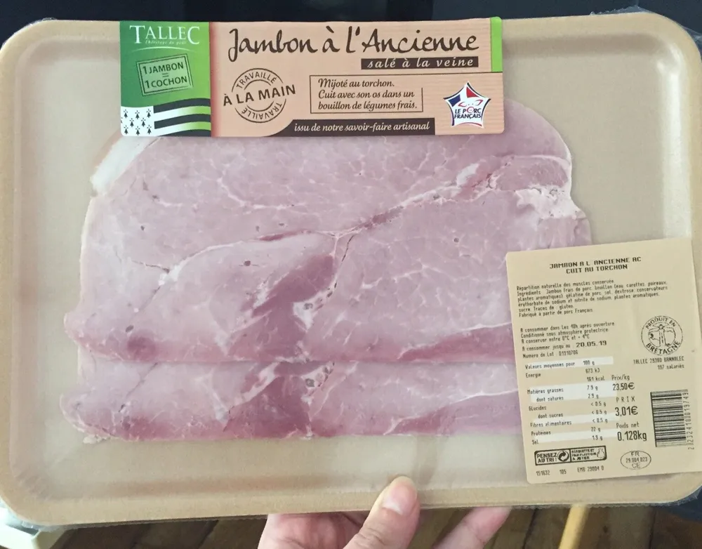 Jambon à l'ancienne salé à la veine