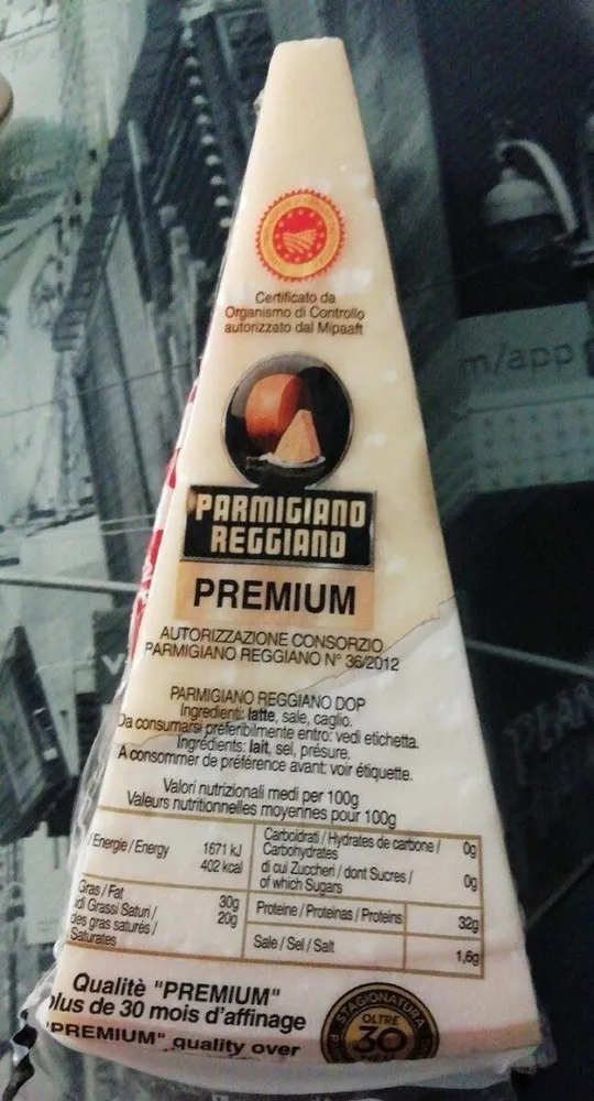 Parmigiano Reggiano premium
