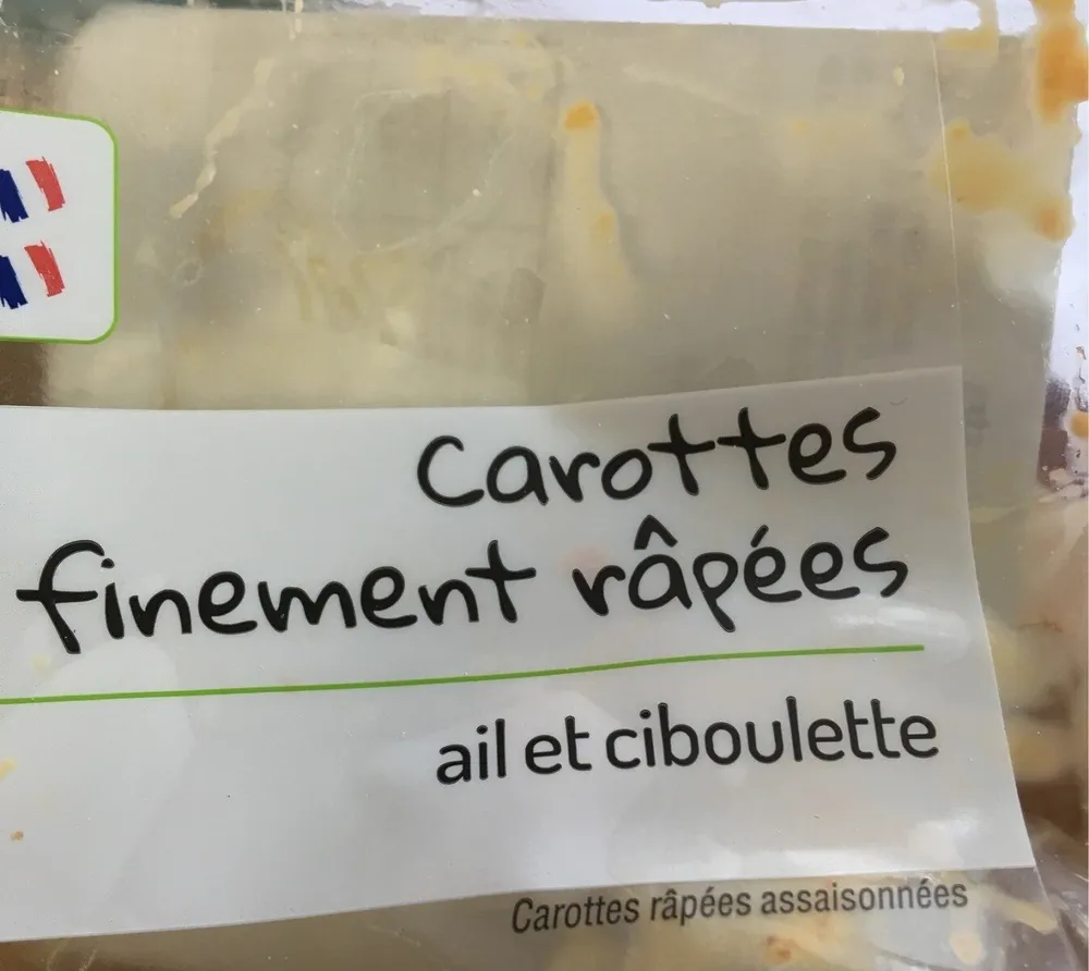 Carottes finement râpees