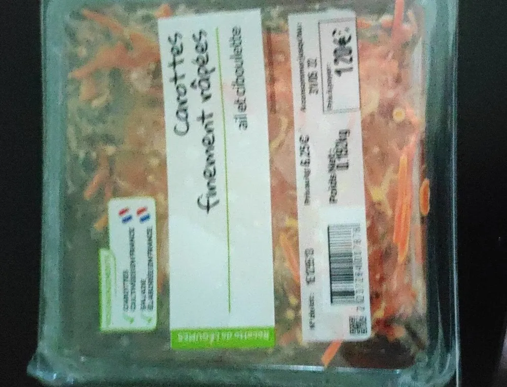 Carottes finement râpées