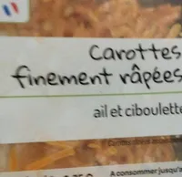 Carottes finement râpées ail ciboulette
