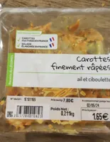 Carottes finement râpées