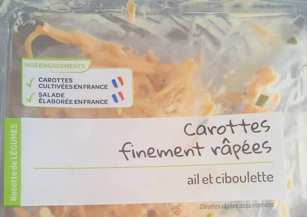 Carottes finement râpées ail et ciboulette