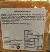 Carottes finement rapees, ail et ciboulette