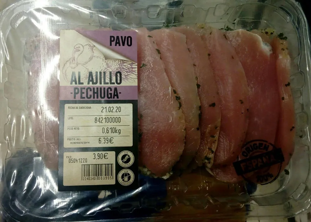 Pechuga de pavo al ajillo
