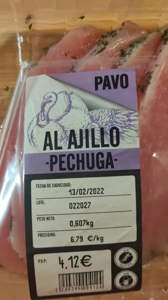 Pechuga de pavo al ajillo