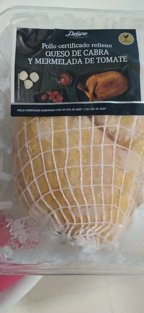 Pollo  relleno de queso de cabra y mermelada de tomate